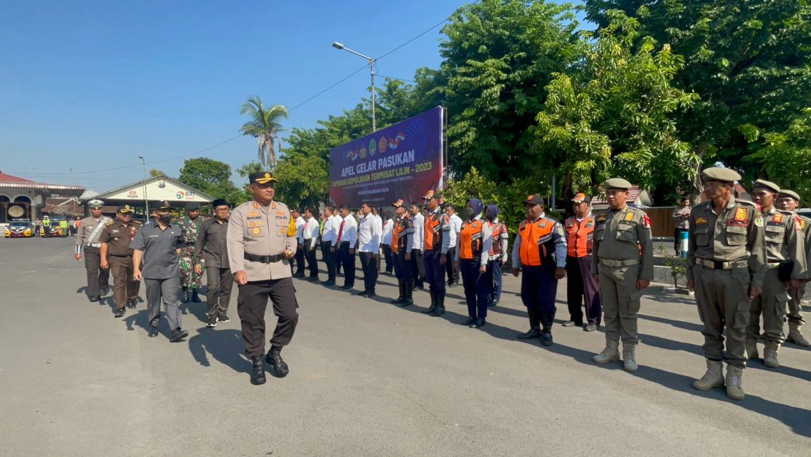 Antisipasi Gejolak Politik Jelang Nataru, Polisi Larang Kampanye di Gereja Pasuruan 1 Suasana apel Ops Lilin di halaman Mapolres Pasuruan Kota. Foto: dok Polres Pasuruan Kota