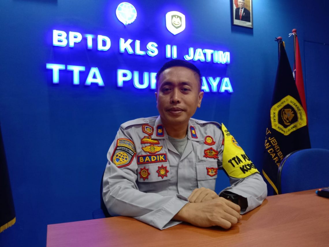 Nataru, Sudah Ada 2 Laporan Kehilangan Ponsel di Terminal Purabaya Sidoarjo 1 Koordinator Satuan Pelayanan (Korsatpel) Terminal Tipe A Purabaya, Ahmad Badik. Foto: Izzatun Najibah/Tugu Jatim