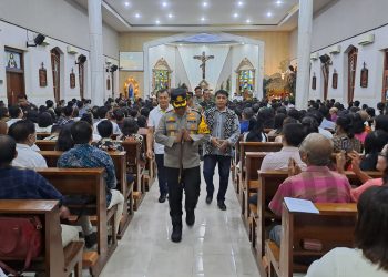 Pantau Kesiapan Perayaan Natal, Kapolres Tuban Pastikan Aman dan Lancar