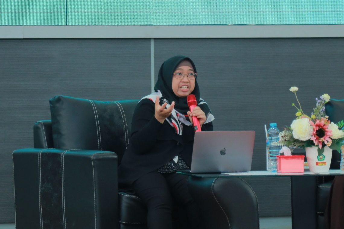 Kupas Keberlanjutan Akuntan Masa Depan, FEB Unisma Hadirkan Pakar dari Curtin University Australia 1 Lecturer dari Curtin University Australia, Yuningsih PhD CPA (Aust). Foto: dok FEB Unisma