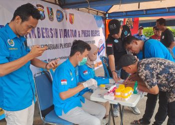 46 Sopir Bus Pariwisata dan Angkutan Umum di Tuban Jalani Tes Urine