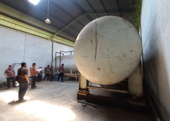 Penimbunan solar.