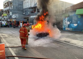 Mobil dosen UB.