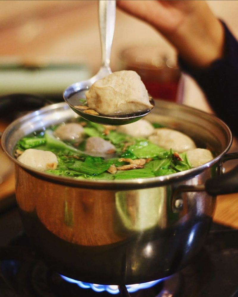 Paling Enak! 5 Rekomendasi Bakso di Malang Terkenal Legendaris: Dijamin Rasanya Bikin Kangen Pengen Balik Lagi 1 Bakso di Malang.