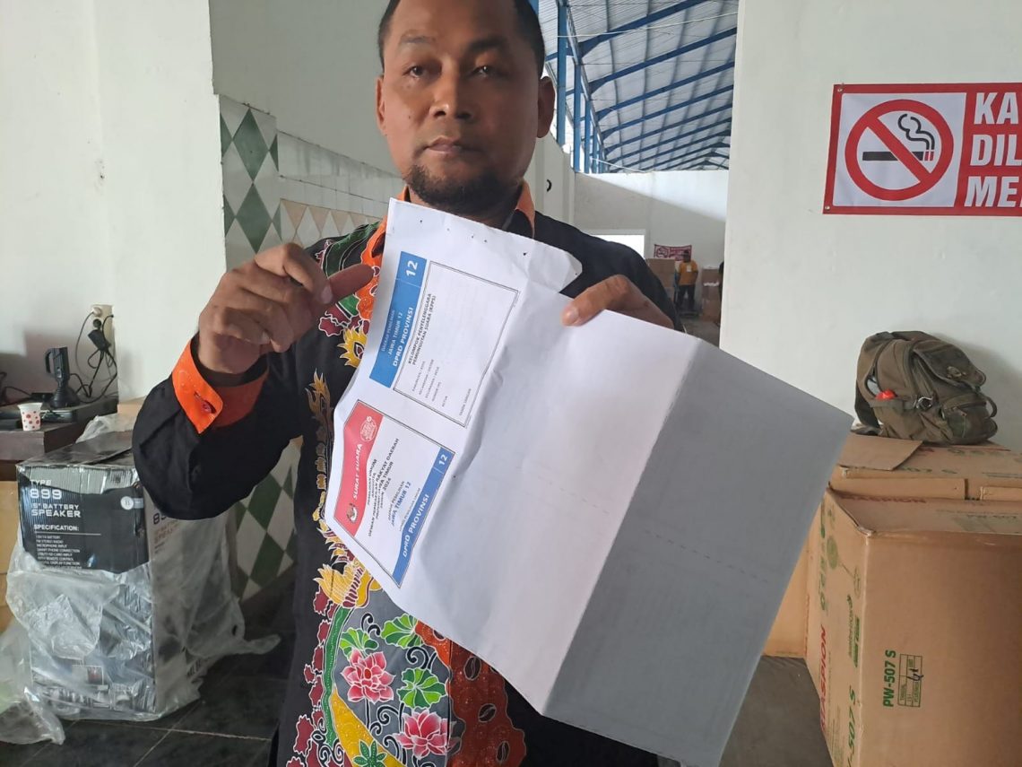 Surat suara.