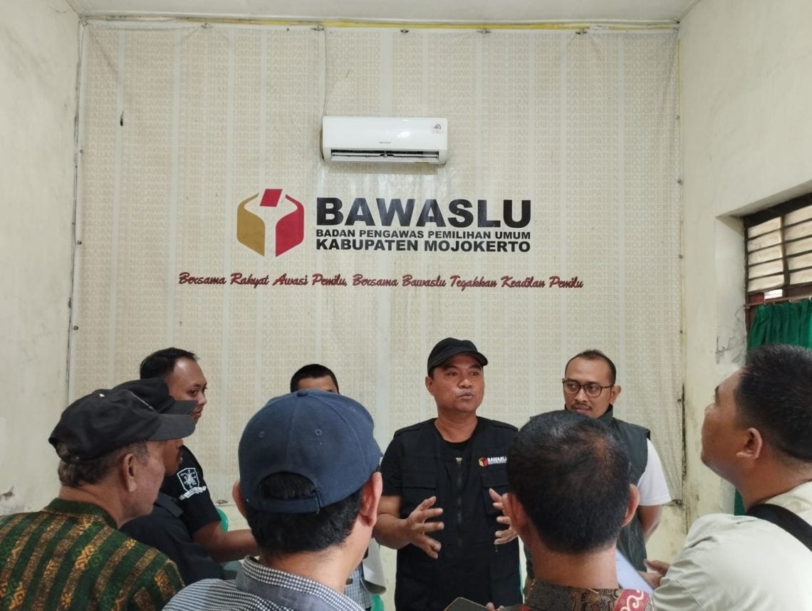 Bawaslu Kabupaten Mojokerto.