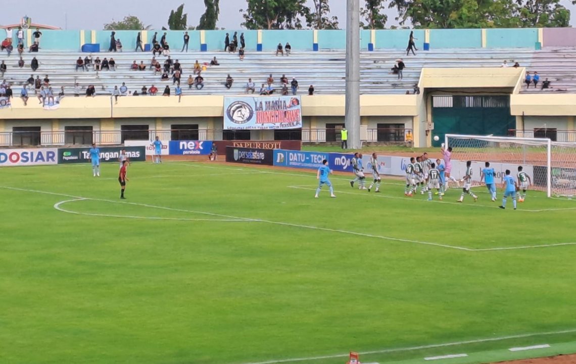 Dua Laga Tersisa, Persela Lamongan Berpeluang Rebut Juara Grup atau Runner Up Terbaik di Liga 2 1 Persela Lamongan.