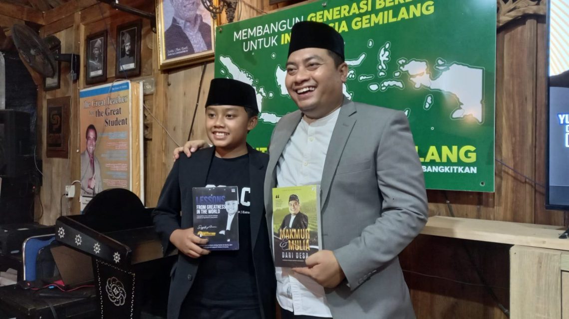 H. Puguh Wiji Pamungkas dan Putranya Kompak Launching Buku Nonfiksi, Gratiskan 250 Eksemplar untuk Pembaca 1 Puguh Wiji Pamungkas.