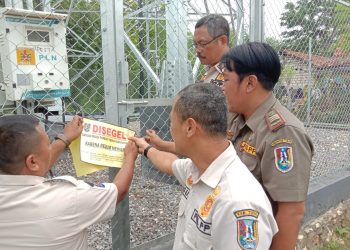 Satpol PP Segel 2 Menara Telekomunikasi di Tuban