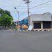 Roboh, Alat Peraga Kampanye di Tuban Bahayakan Pengguna Jalan