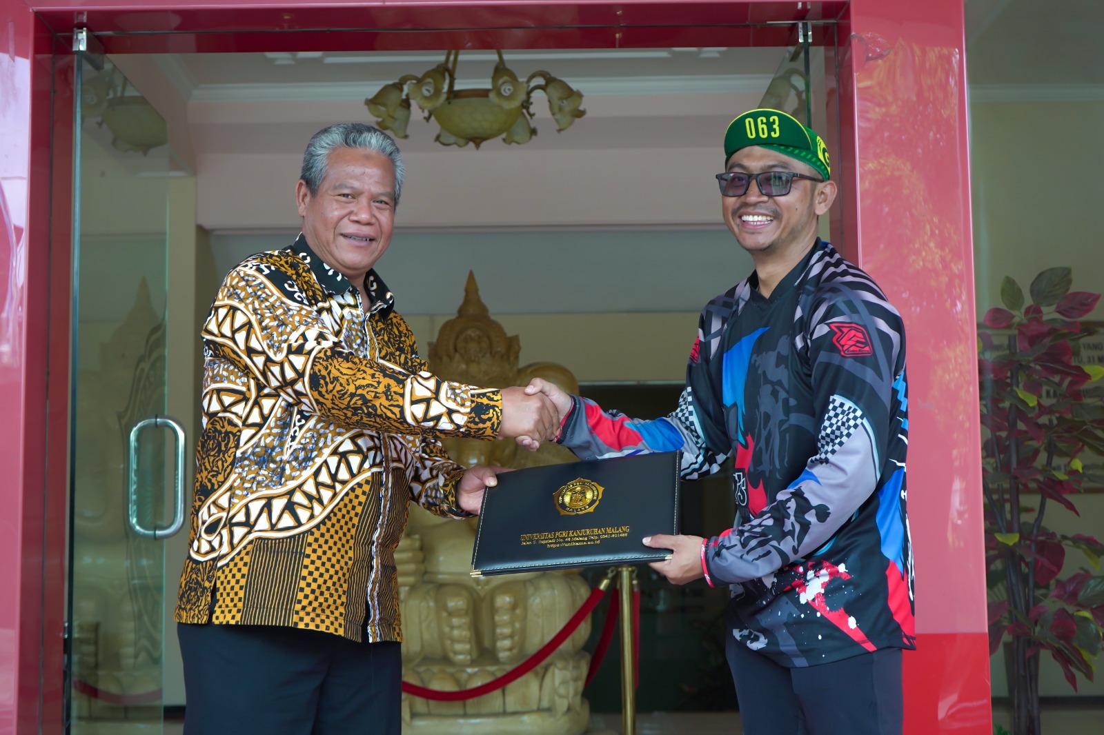 Nazar Mahasiswa PPG Unikama, Panji Santosa Ambil Serdik dengan Bersepeda Tasikmalaya-Malang 2 WhatsApp Image 2024 01 06 at 17.06.07