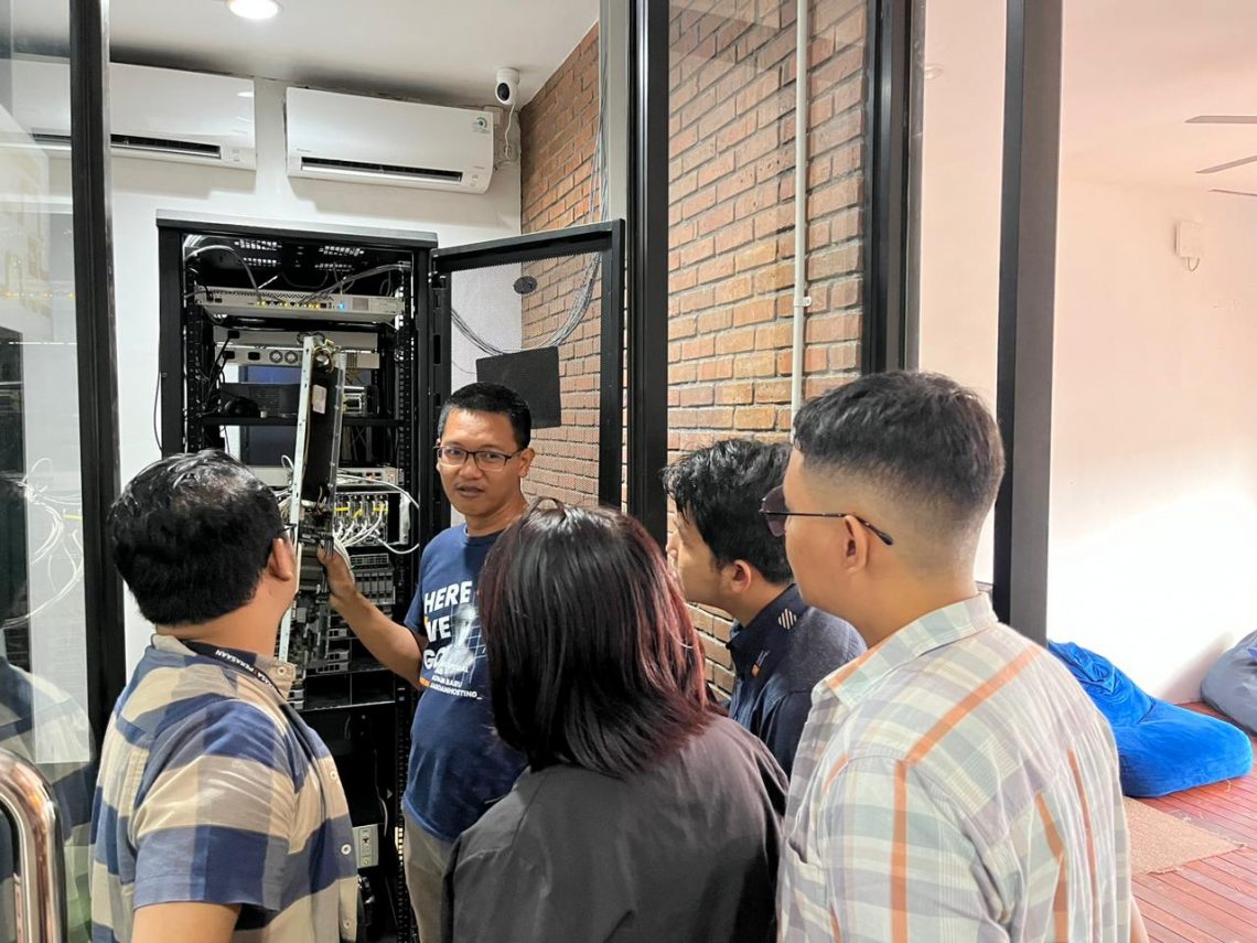 Kenalkan Dinoyo Research Center, Jagoan Hosting Ajak 50 Pelaku Start-Up Keliling Kantornya Jelang Ultah ke-17 5 Jagoan Hosting