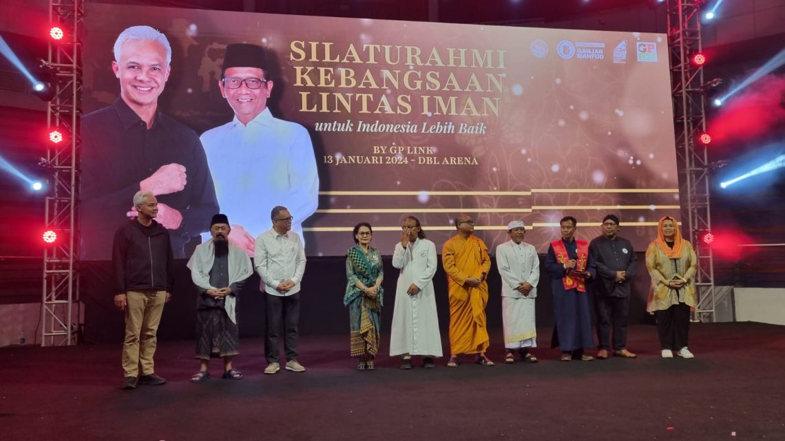 Pertamuan kelompok lintas iman di Surabaya, pada Sabtu malam (13/1/2024). Foto: Humas PDI Perjuangan Jatim