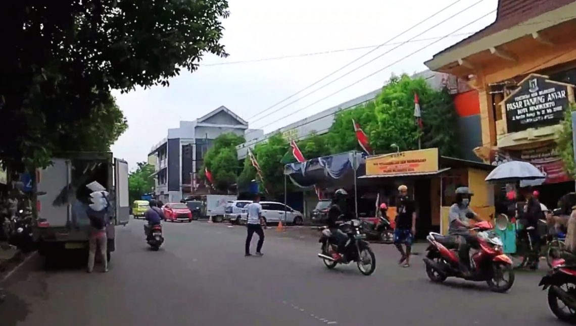 Biaya Bongkar Muat dan Tera Ulang di Kota Mojokerto Dihapuskan 1 Terdapat penyesuaian retribusi di pasar-pasar Kota Mojokerto. Foto: Hanif Nanda/Tugu Jatim