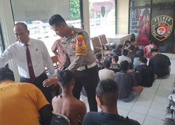 Gangster Bocil di Tuban Dapat Layanan Cukur Rambut Gratis dari Polisi