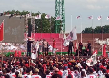 Kampanye Ganjar-Mahfud, Ribuan Relawan Penuhi GOR Delta Sidoarjo