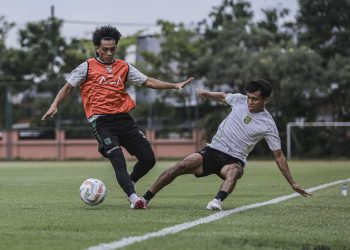 Paul Munster Ungkap Perkembangan Pemain Persebaya, Yakin Akhiri Puasa Kemenangan?