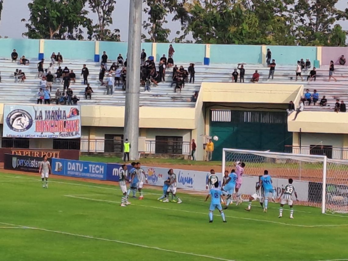 Persela Lamongan.