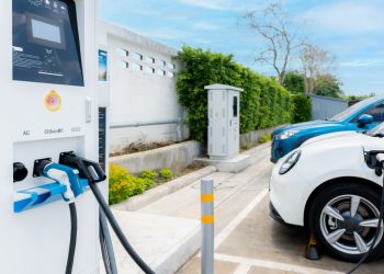 keuntungan pakai mobil listrik