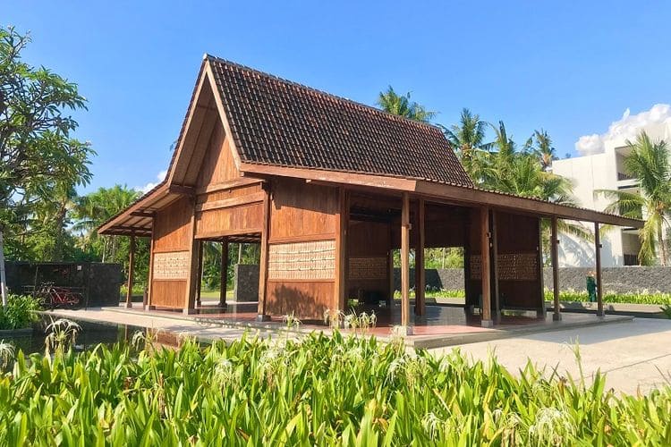 Rumah adat Jawa Timur.