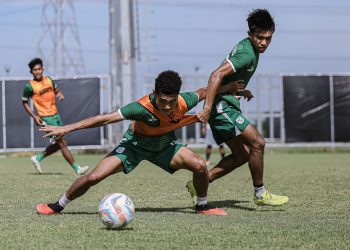 Kapten Persebaya.