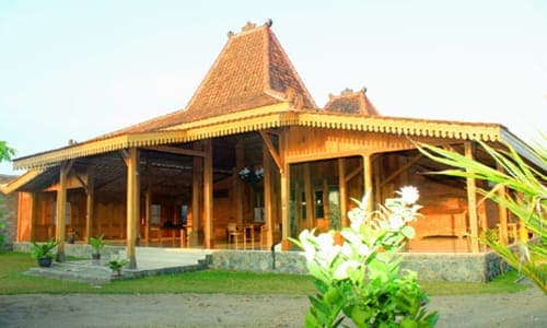 Rumah adat Jawa Timur 2024.