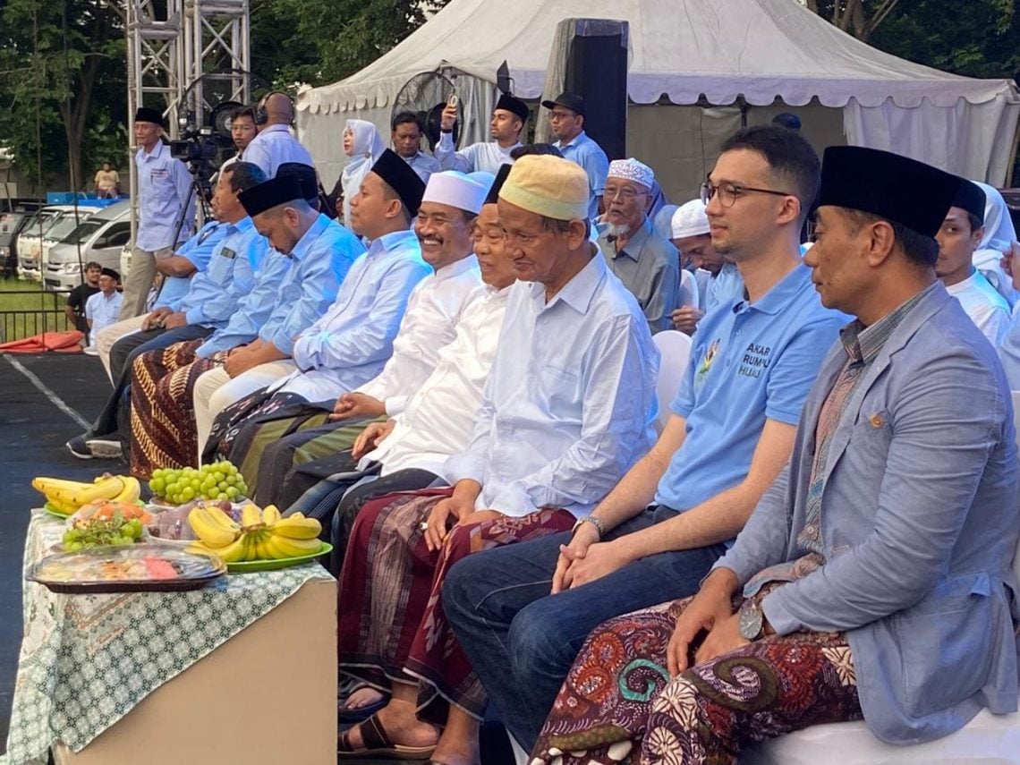 Resmi! Gus Ali dan Kiai Asep Deklarasi Dukung Prabowo-Gibran 1 Prabowo-Gibran.