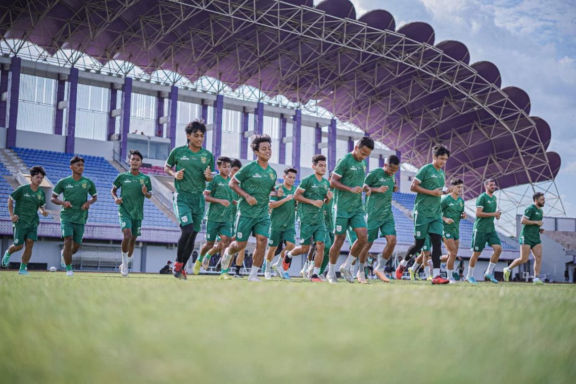 Persebaya vs Persita.