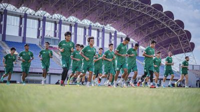 Persebaya vs Persita.