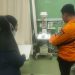 bayi laki-laki di bak sampah surabaya