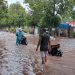 Nekat Terjang Banjir, Belasan Kendaraan Roda Dua di Tuban Mati Mesin 8 nekat terjang banjir