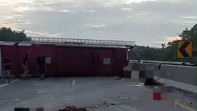 korban kecelakaan bus di tol ngawi