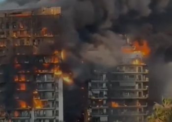 kebakaran apartemen di valencia