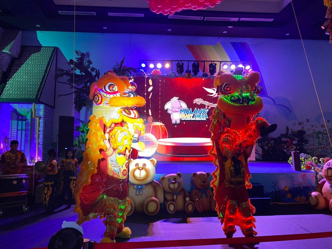 Barongsai LED Meriahkan Malang Smart Arena, Dapatkan Angpao dan Hadiah Menarik! 1 Barongsai LED