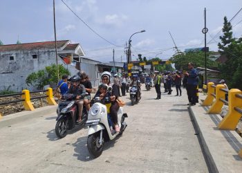 Jembatan Glendeng.