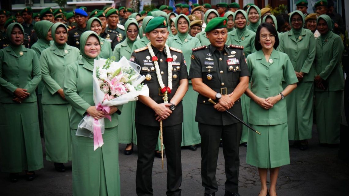 Kolonel Akmil 1998 Ini Resmi Jabat Komandan Korem 083/BDJ 1 Komandan Korem 083/Bdj