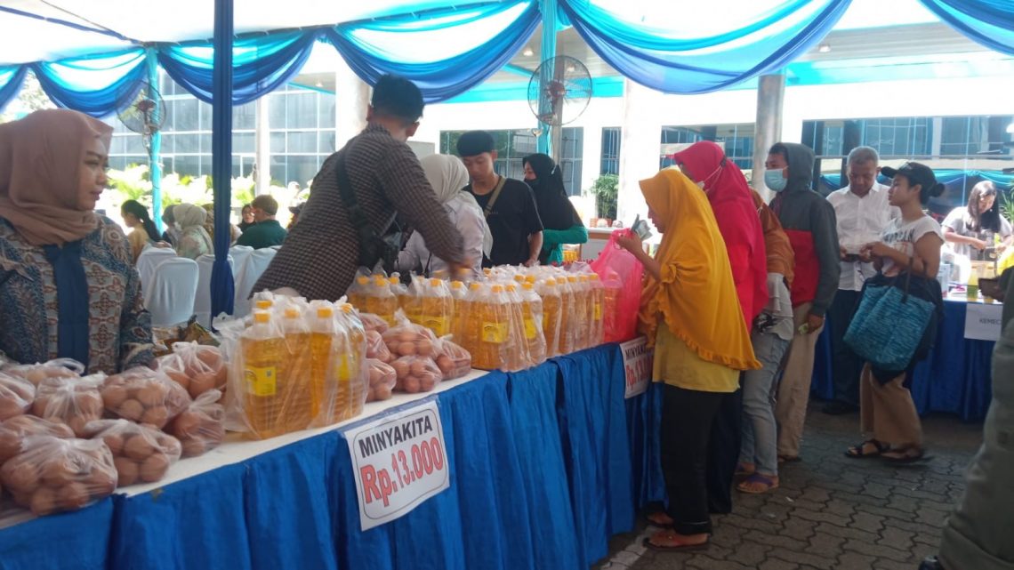 Pemprov Jatim Jaga Gejolak Harga Bahan Pokok Jelang Ramadan Lewat Operasi Pasar Murah 1 operasi pasar