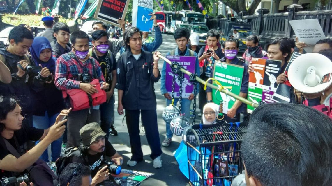 KI Jatim: Ada Irisan Tupoksi antara Komisi Informasi dan Pers 1 pers malang