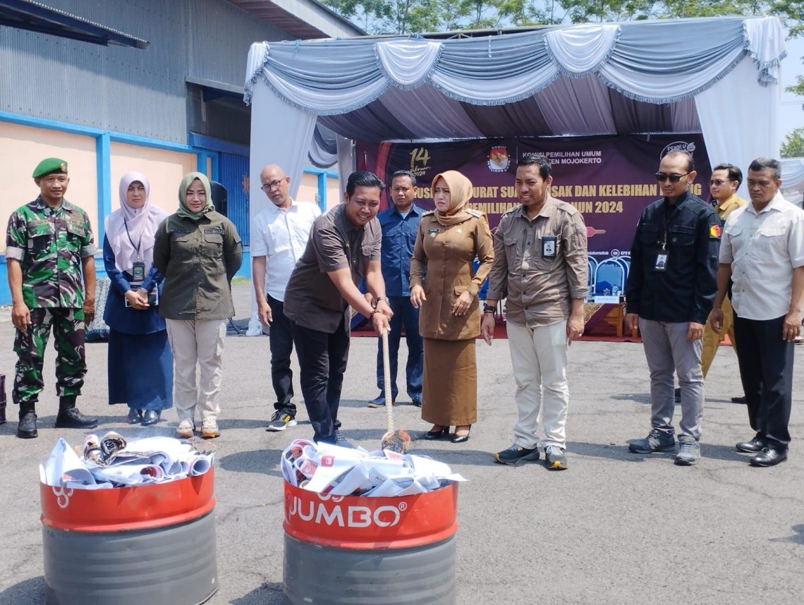 Ribuan Surat Suara Rusak Dimusnahkan KPU Kabupaten Mojokerto 1 Surat Suara