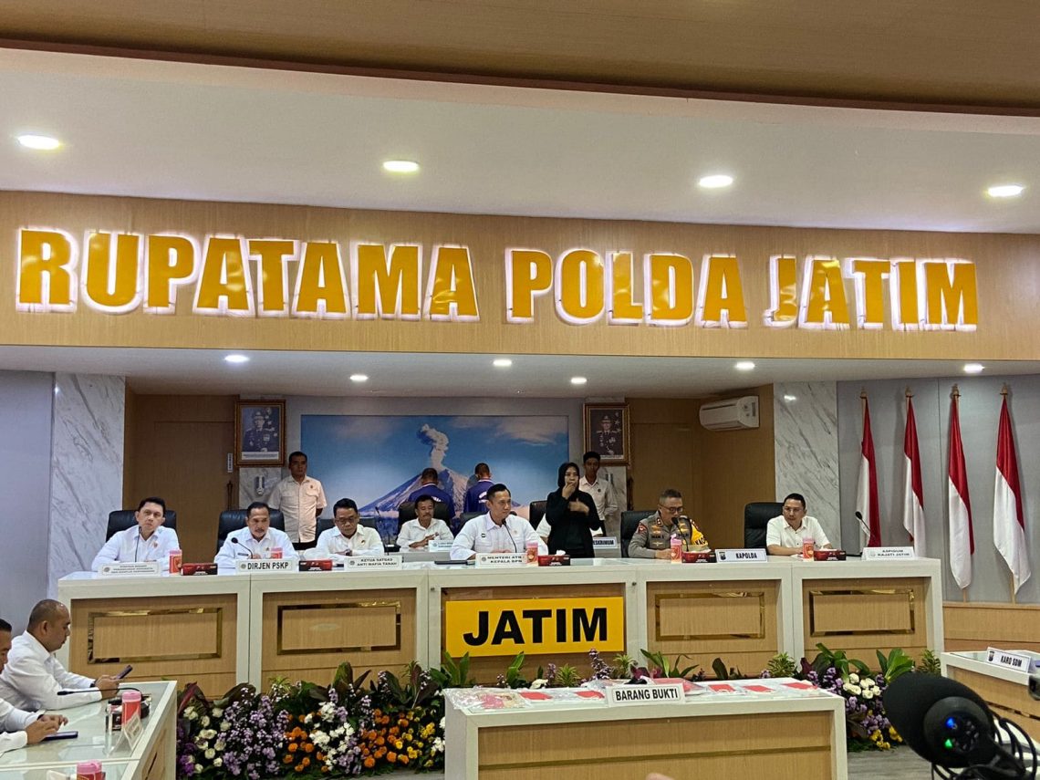Modus Pakai Surat Palsu, Polda Jatim dan Kementerian ATR/BPN Bongkar Dua Kasus Mafia Tanah di Banyuwangi-Pamekasan 1 Mafia tanah.