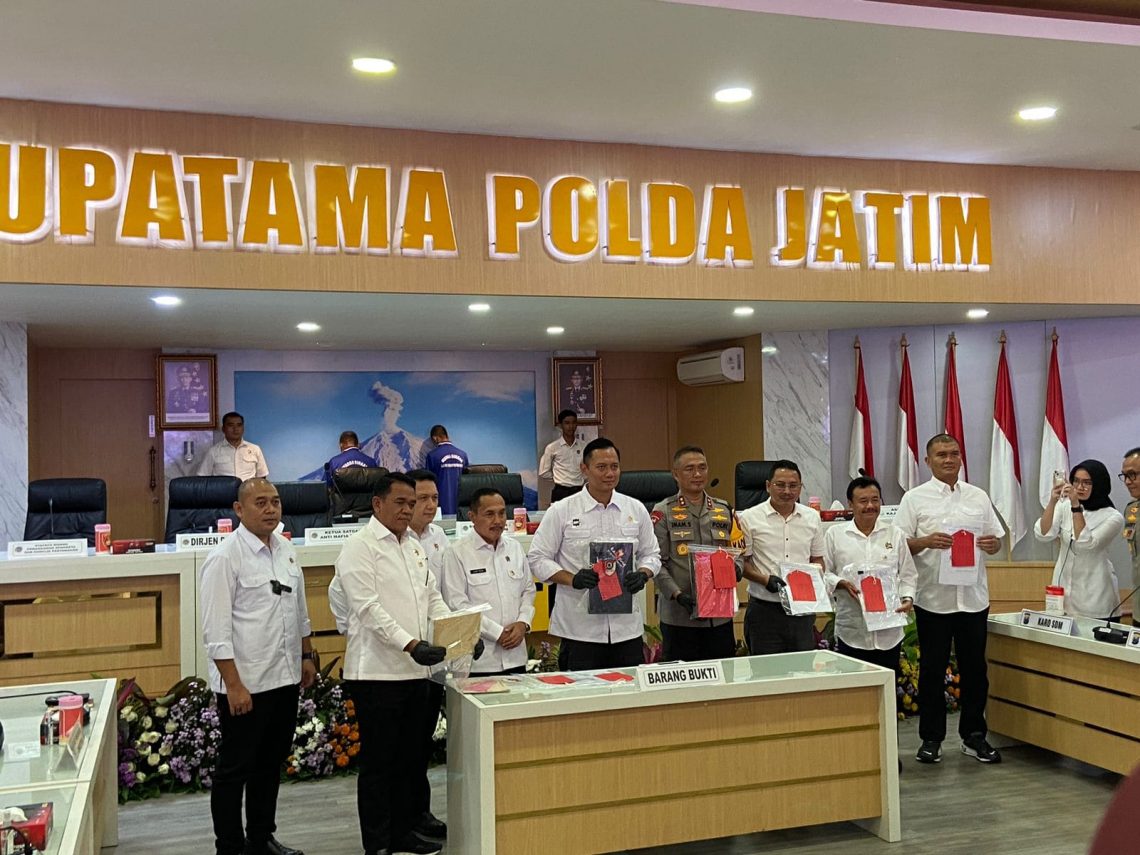 Menteri AHY Target Rampungkan 82 Kasus dalam Operasi Mafia Tanah 2024, Penanganan Meningkat Dibanding 2023 1 Mafia tanah.