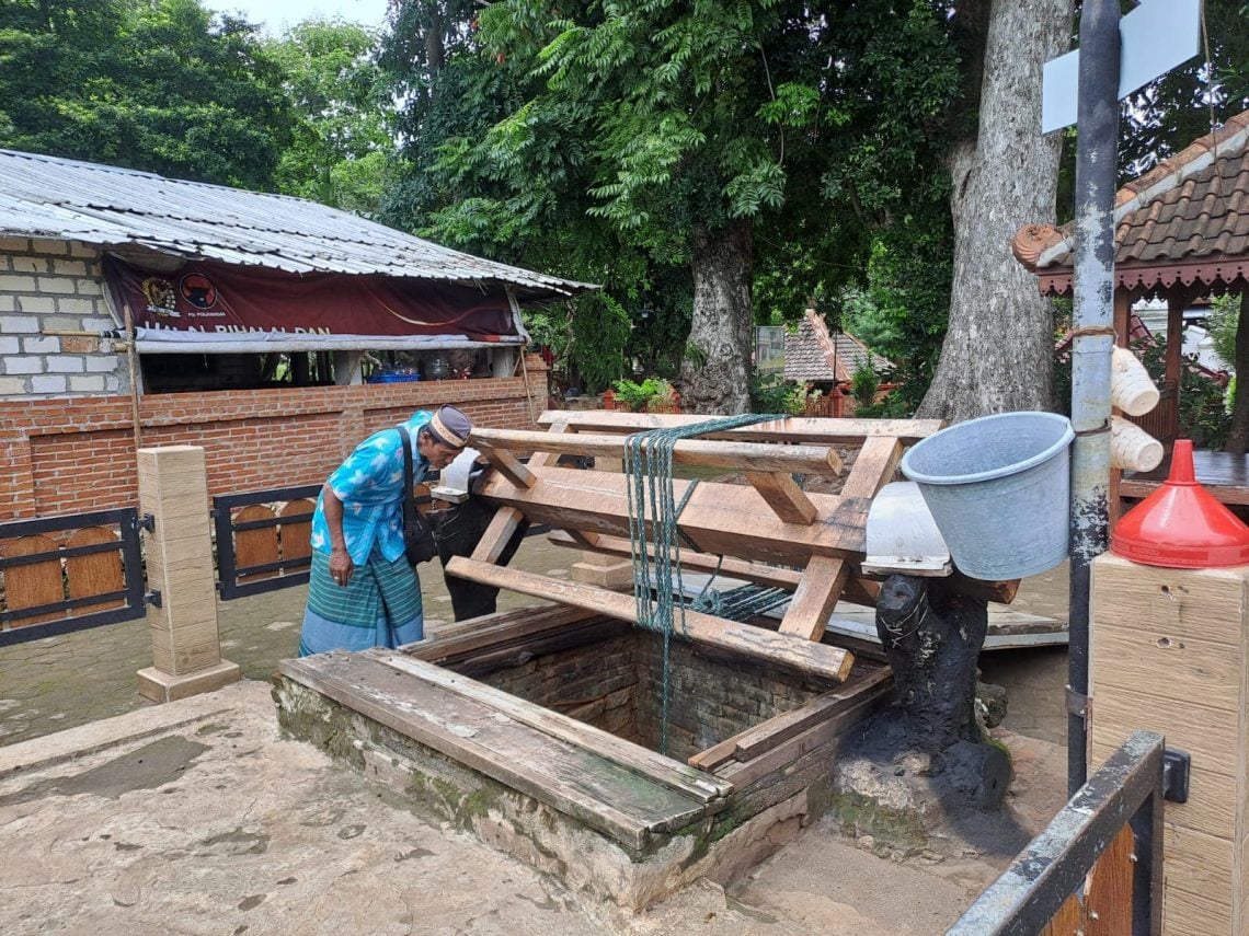 Kisah Sumur Penggiling Keramat di Tuban, Peninggalan Sunan Bejagung Ini Konon Airnya Dipercaya Sembuhkan Penyakit 1 Sumur penggiling.