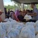 Harga Pangan Mahal, Takmir Masjid Supangat Tuban Gelar Pasar Sembako Murah 8 Pasar sembako murah.