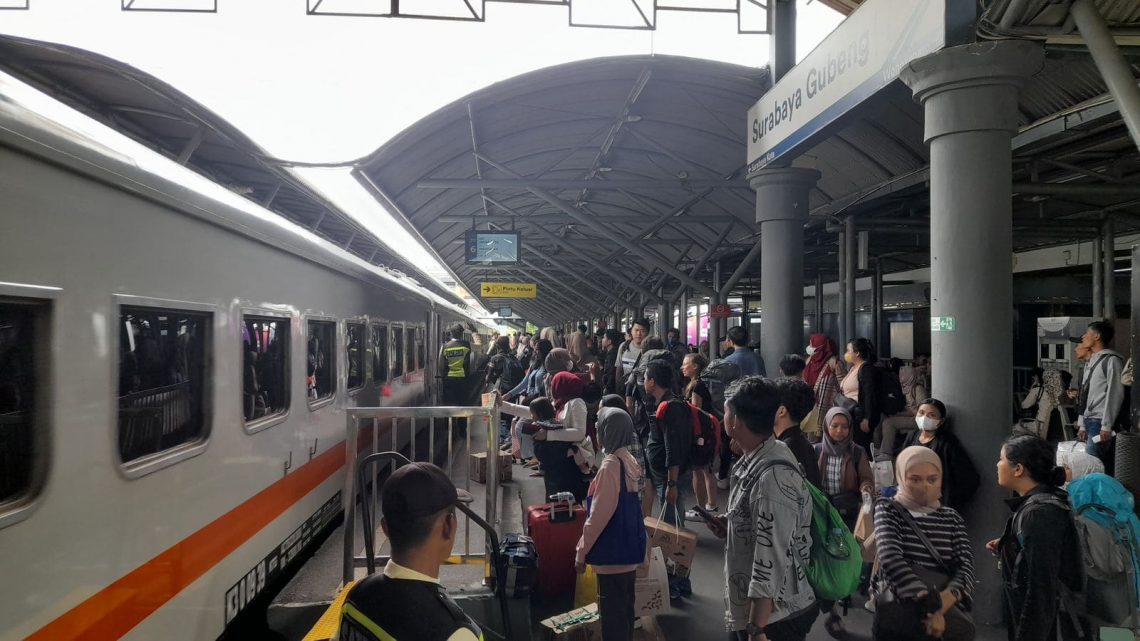 KAI Daop 8 Surabaya Sediakan 11 Kereta Tambahan saat Masa Angkutan Lebaran 2024, Ini Daftarnya! 1 Kereta tambahan.