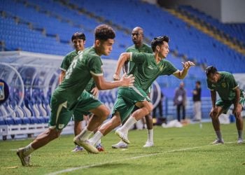 Persebaya vs Borneo FC.