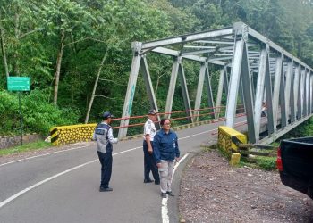 Jalur ekstrem.