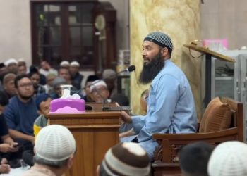 Isi Pengajian Kembali di Surabaya, Ustaz Syafiq Riza Basalamah Terima Kasih ke Muhammadiyah, NU dan Banser 1 Ustaz Syafiq Riza Basalamah 1