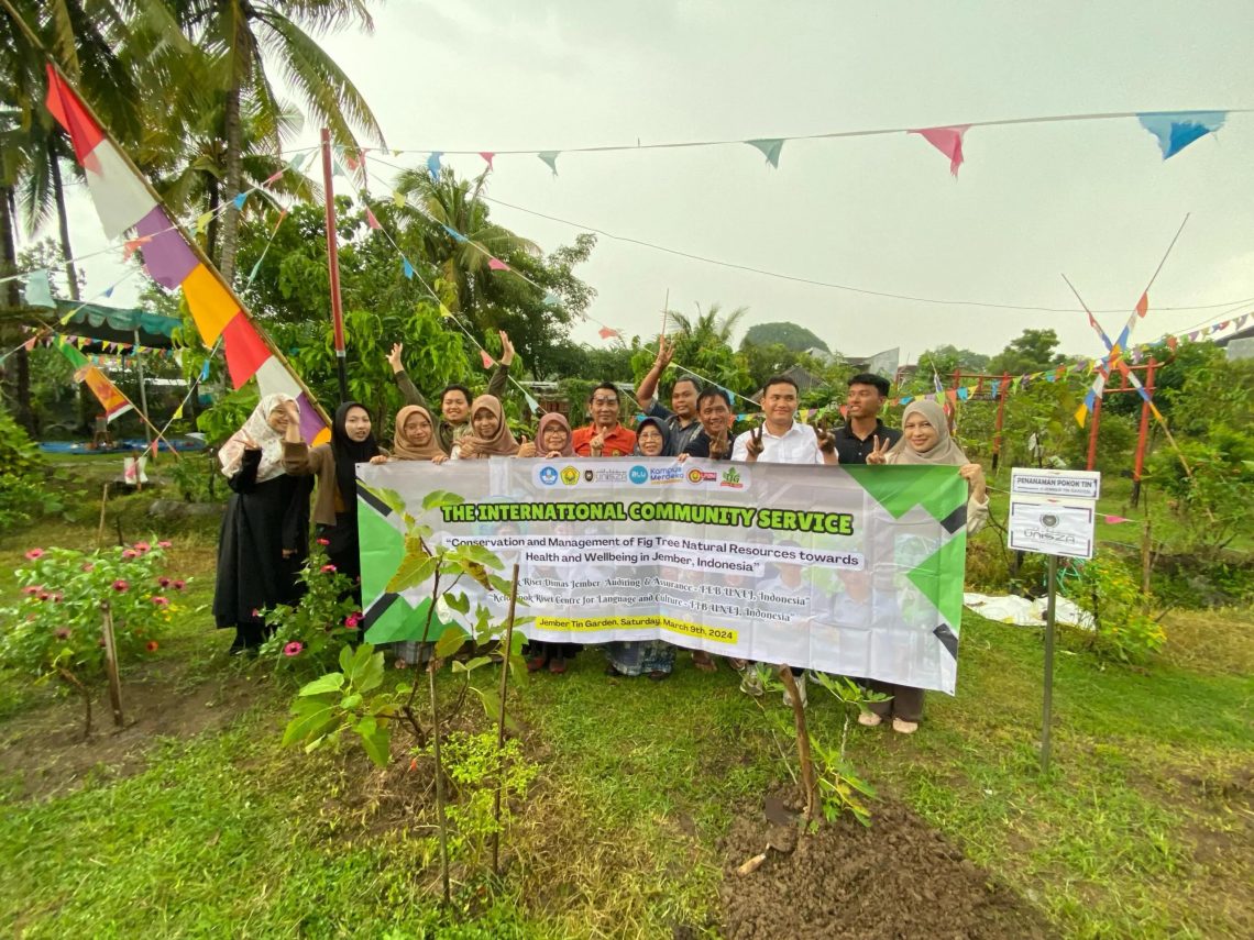 FEB Universitas Jember Konservasi dan Kelola Tanaman Buah Tin Berbasis Pembangunan Berkelanjutan 1 Buah Tin