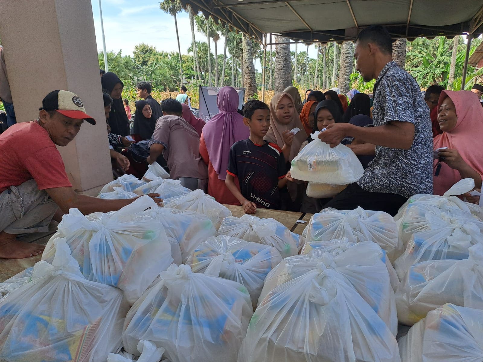 Pasar Pangan Murah di Tuban.