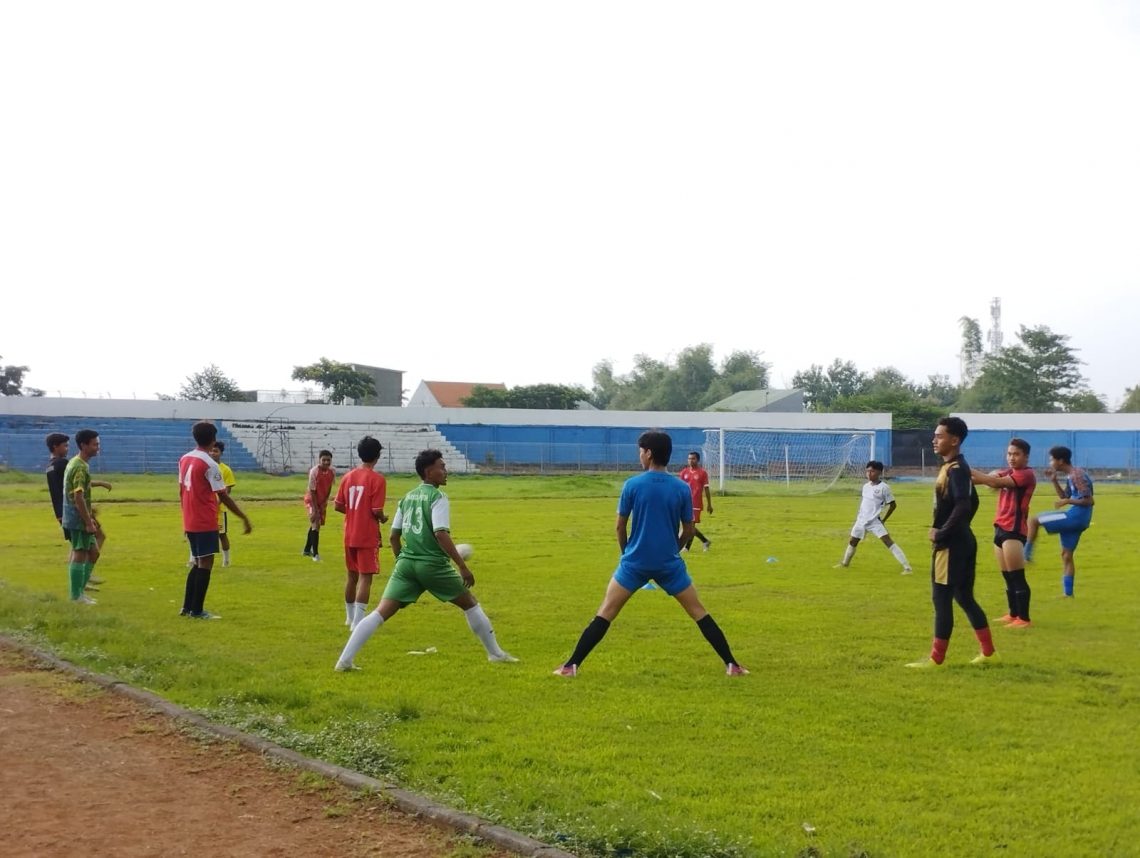 Pelatih Sepak Bola Mojokerto Beber Porsi Latihan Ideal saat Puasa: Badan Atlet Tetap Fit 1 Sepak Bola Mojokerto.